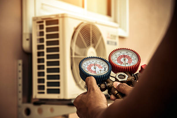 Professional Hvac Installation technician working in Hopedale, MA